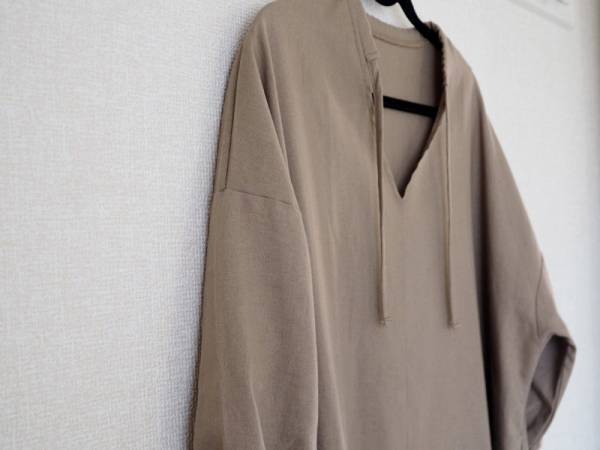 ルームウェアなのに家事がはかどる！おうち時間を充実させてくれる「袖リブ ルームワンピ」[PR]