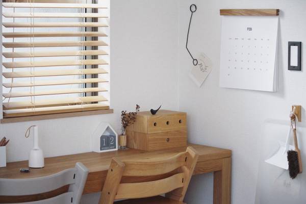 ママたちから高支持率！新色が登場した、子どもも使える卓上クリーナー「バキューミ」【インスタグラマーさんの使用レポ】[PR]