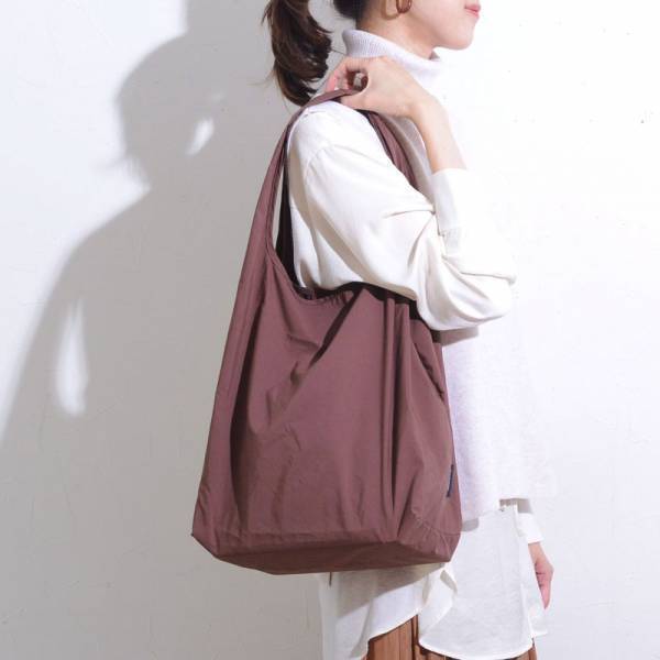 自転車カゴにフィットする「伸びる買い物バッグ」　便利すぎて手放せない！