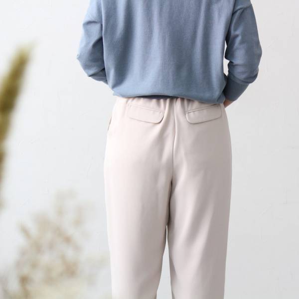 下半身スッキリ見え！アンジェバイヤーのパンツ選びのコツが詰まったセミワイドパンツのはなし【スタッフ着用レポ】[PR]