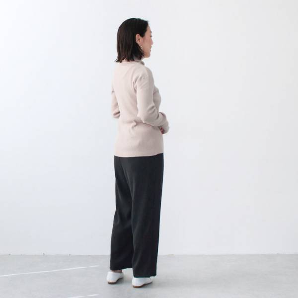 下半身スッキリ見え！アンジェバイヤーのパンツ選びのコツが詰まったセミワイドパンツのはなし【スタッフ着用レポ】[PR]