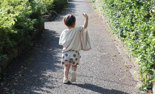 子どもの自分でやりたい！を育む、kukka ja puu（クッカヤプー）「キッズ 折りたたみ エコバッグ」スタッフ使用レポ[PR]