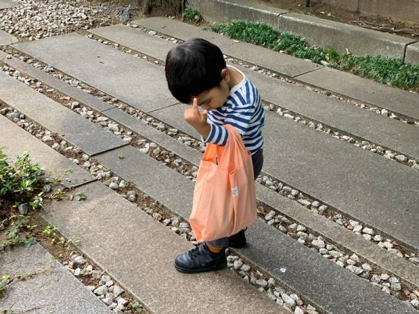 子どもの自分でやりたい！を育む、kukka ja puu（クッカヤプー）「キッズ 折りたたみ エコバッグ」スタッフ使用レポ[PR]