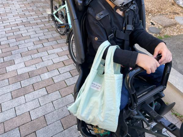 子どもの自分でやりたい！を育む、kukka ja puu（クッカヤプー）「キッズ 折りたたみ エコバッグ」スタッフ使用レポ[PR]