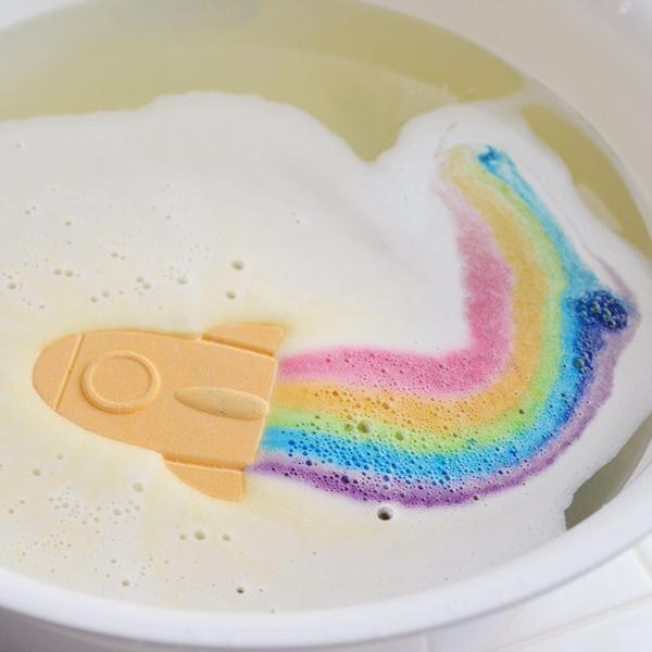 入浴剤で至福感アップ！身体と心をほぐすバスタイムを過ごそう