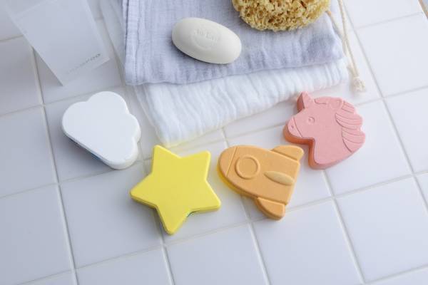 クリスマスがもっと楽しみになる。キッズに贈りたいプチギフト特集[PR]