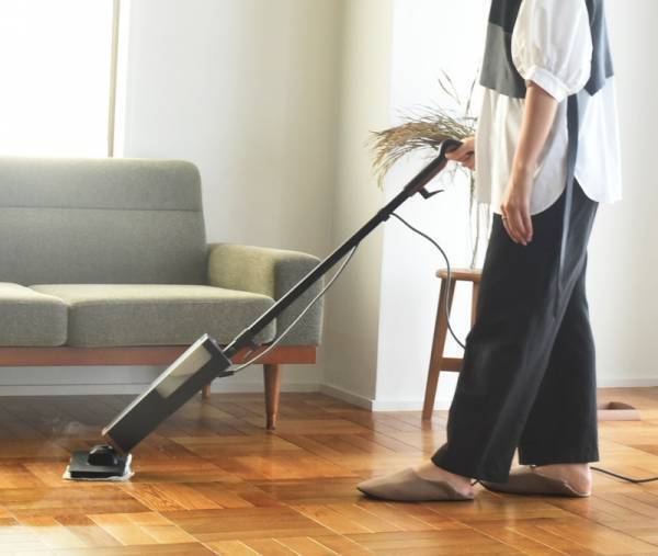築9年のフローリングがサラッサラに。話題の「スチームクリーナー」使ってみました[PR]