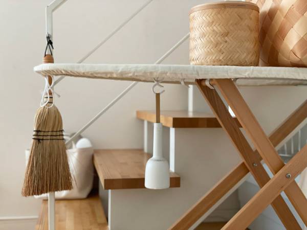 家族みんなが使いやすい卓上掃除機バキューミで、集中できる学習スペースをつくろう。[PR]