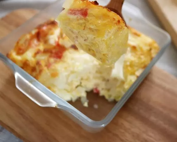 モッツァレラとろ〜り、トースターで簡単「野菜たっぷりスパニッシュオムレツ」