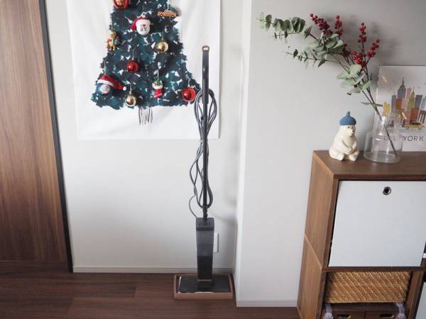 洗剤いらずで床がサラサラ！食べこぼしの床掃除が快適楽チンになった話。[PR]