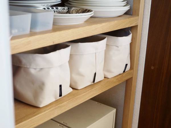 棚の中にスッキリ収まる。「bon moment 高さが調節できる収納 」が、賃貸暮らしのわが家にフィットした件[PR]