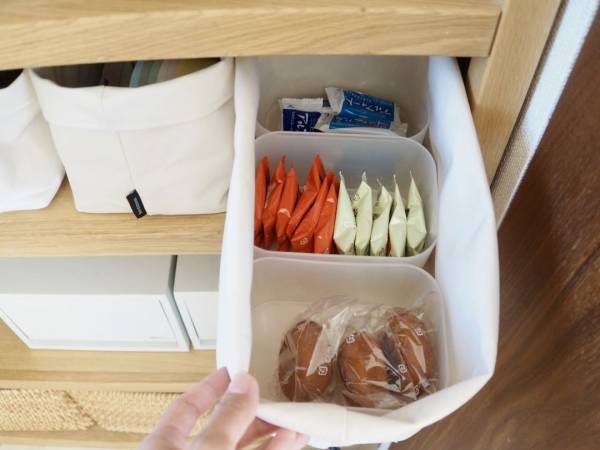 棚の中にスッキリ収まる。「bon moment 高さが調節できる収納 」が、賃貸暮らしのわが家にフィットした件[PR]