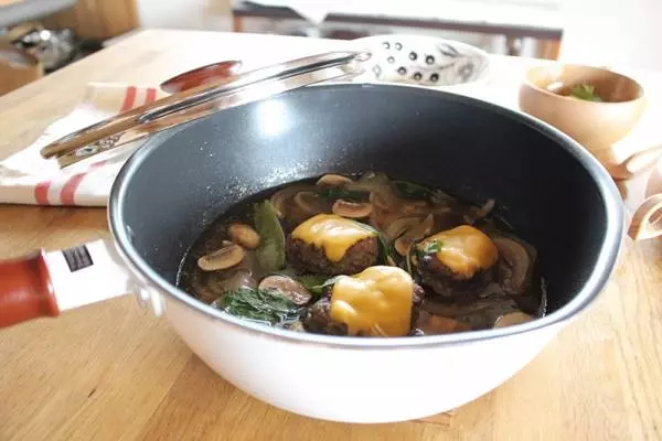 完売続きの人気アイテム!トゥーメイマルチポットの新しい仲間「1台7役フライパン」使ってみました