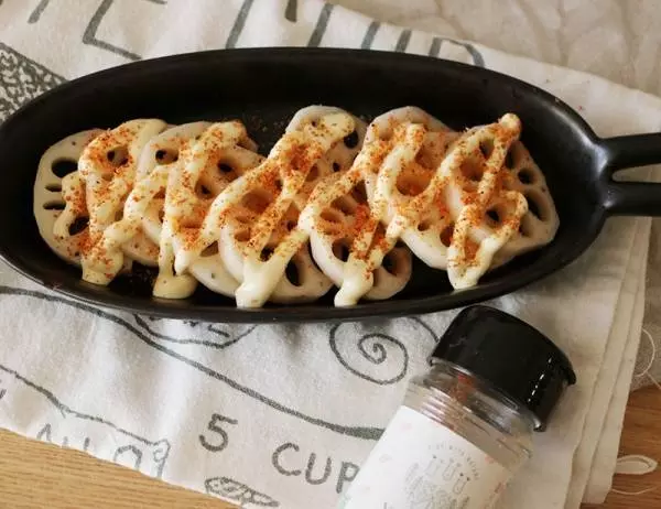 ファミリーにこそ一本常備!めんたいスパイス一振りで叶う「大人の味変」。