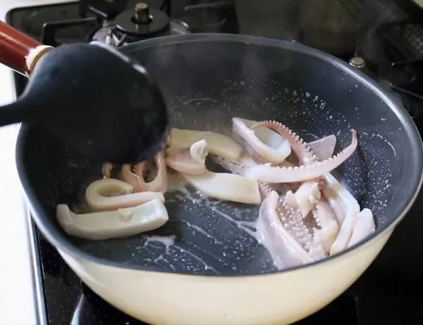 ファミリーにこそ一本常備!めんたいスパイス一振りで叶う「大人の味変」。