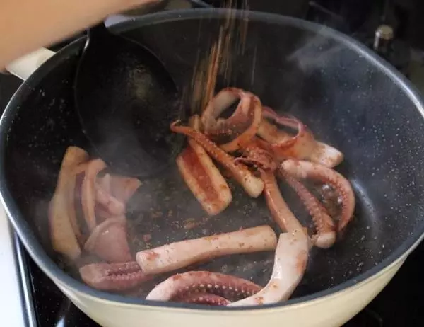 ファミリーにこそ一本常備!めんたいスパイス一振りで叶う「大人の味変」。