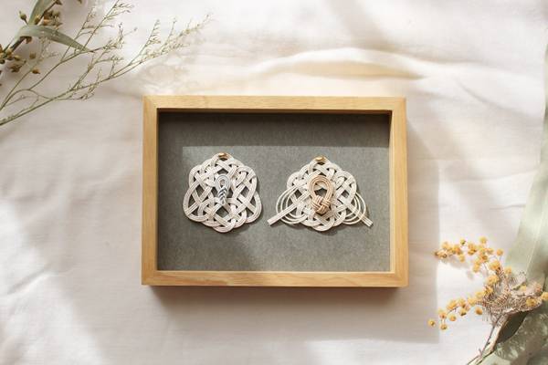 気軽に愉しむ季節のしつらい。桃の節句をシックに祝う「水引のおひなさま」[PR]