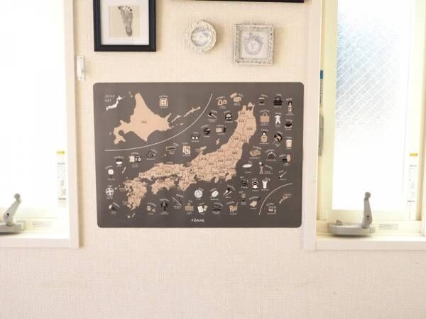 アートのようにリビングに飾って、遊びながら学べる。「FORNE（フォルネ）知育ポスター日本地図」