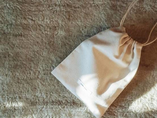 子どもの成長を楽しく記録　「北欧デザインの身長計タペストリー」