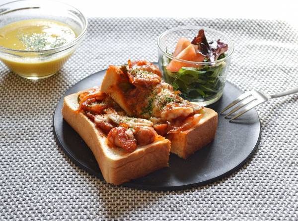 まな板にもなるお皿「チョップレート」　食事にもおやつタイムにも大活躍！