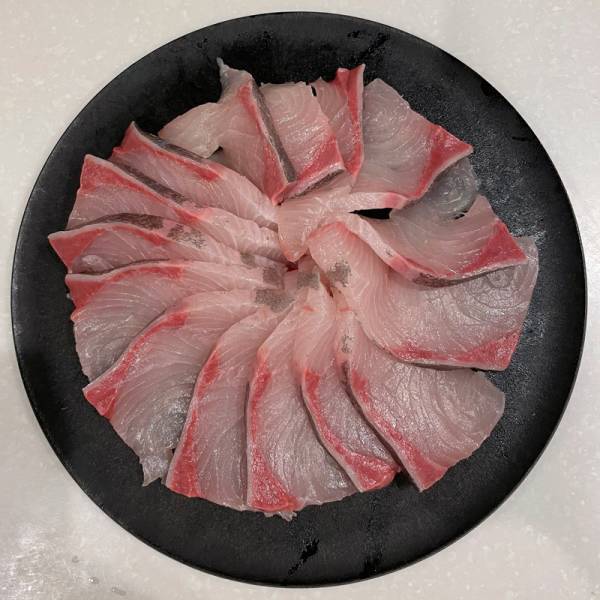 まな板にもなるお皿「チョップレート」　食事にもおやつタイムにも大活躍！