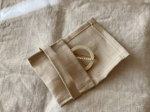 気負わず自分らしく。ハレの日コーデのお買い物。〜胸飾り編〜[PR]