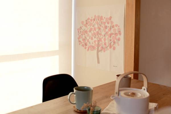 季節先取り。「春を呼び込むタペストリー」で気分ワクワク模様替え[PR]