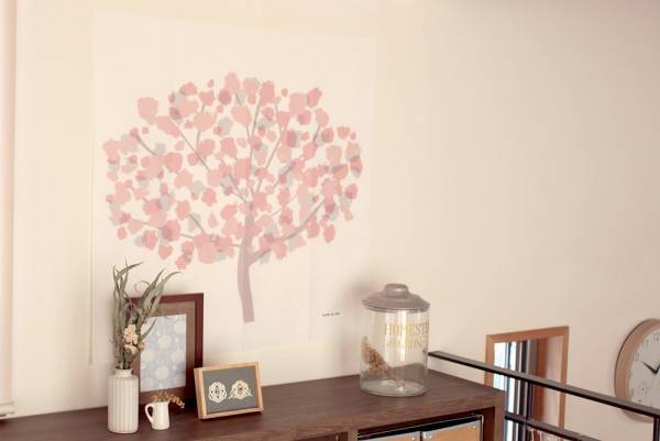 季節先取り。「春を呼び込むタペストリー」で気分ワクワク模様替え[PR]