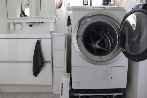 除菌生活の見直しに！限定色ベージュも仲間入りしたオートディスペンサー[PR]