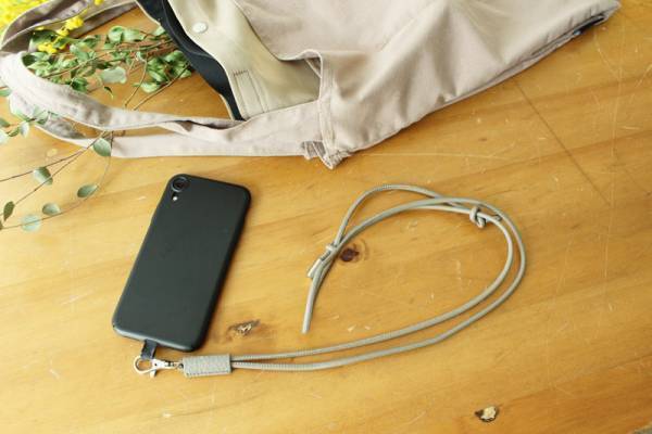 【初回入荷分即完売】もう落とさない、なくさない！2wayスマホストラップ、再入荷しました[PR]