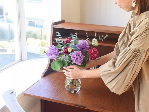 【母の日2022】届けたい、あふれる想い。ワンランク上の花ギフト「Kiitos（キートス）」[PR]