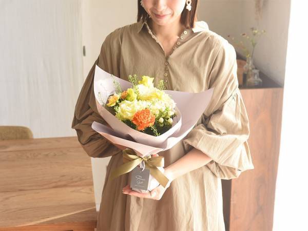 【母の日2022】届けたい、あふれる想い。ワンランク上の花ギフト「Kiitos（キートス）」[PR]