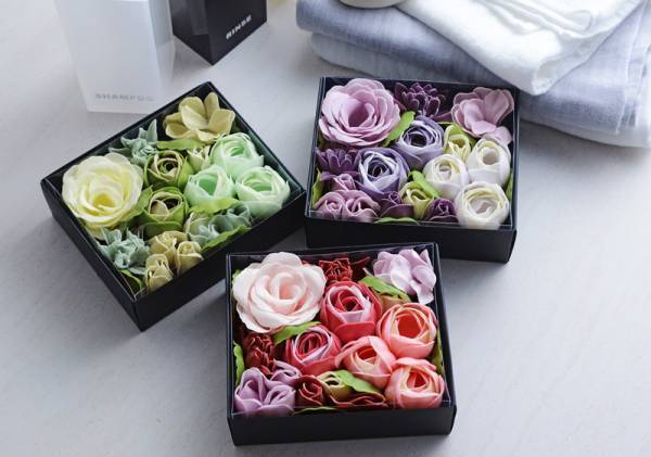 お花と一緒に贈る、とっておき母の日ギフト特集！[PR]