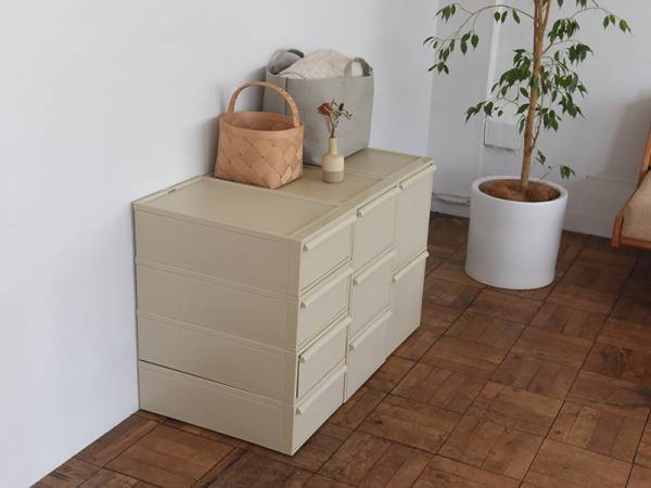 「ウチ、いつも散らかってる。」と悩んだら、クローゼットシステム収納の出番かも？[PR]