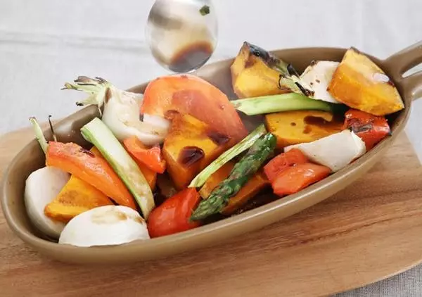 魚焼きグリルであと一品「アジのアヒージョ」&「根菜ホットサラダ」の作り方