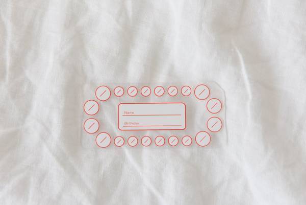 歯が抜けるの、こわくないよー！乳歯ケースで迎える成長の記念日。全6バリエでフルリニューアル。[PR]