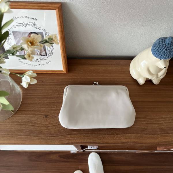 通帳、パスポート、マイナンバーカード…それ、まとめるなら「がま口貴重品ケース」が便利！アンジェスタッフが教える活用術[PR]