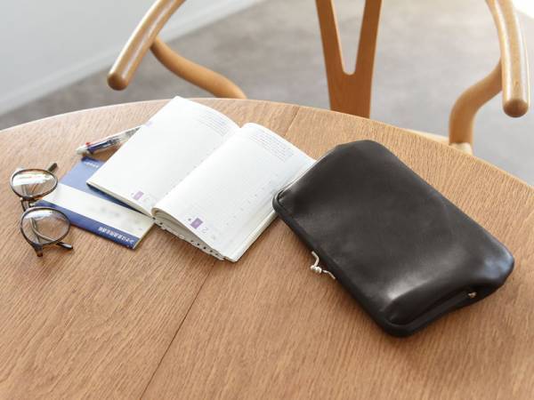 通帳、パスポート、マイナンバーカード…それ、まとめるなら「がま口貴重品ケース」が便利！アンジェスタッフが教える活用術[PR]