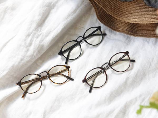 今年こそ手に入れたい「サングラスデビュー」の大本命！あの大人気ボストンサングラスが入荷[PR]