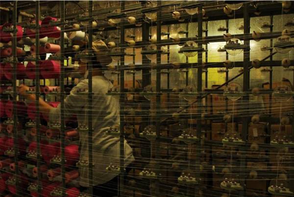 夏の今治寝具対決！ タオルケット VS 5重ガーゼケット、どっちを選ぶ？