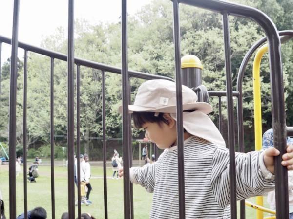 本格的に暑くなる前にGETしたい！熱中症＆強い日差しからキッズを守るクッカヤプー「保冷剤ポケット付き帽子」[PR]