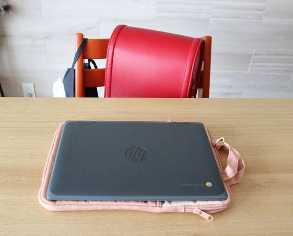 今どき小学生の必需品、タブレットやChromebookがぴったり入って使いやすい「タブレットPCケース」[PR]