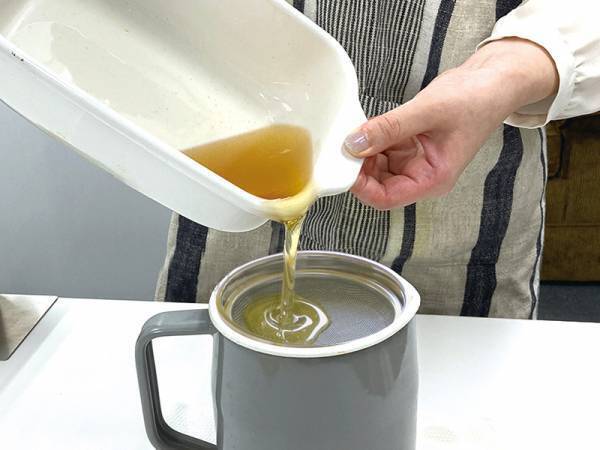 家での揚げ物調理が快適に！ 油少量でもサックサク「角型天ぷら鍋」