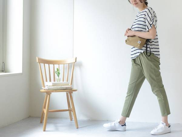 お出かけや旅行にも無敵！ラクを極めるパンツの快適さを知ってほしい。[PR]