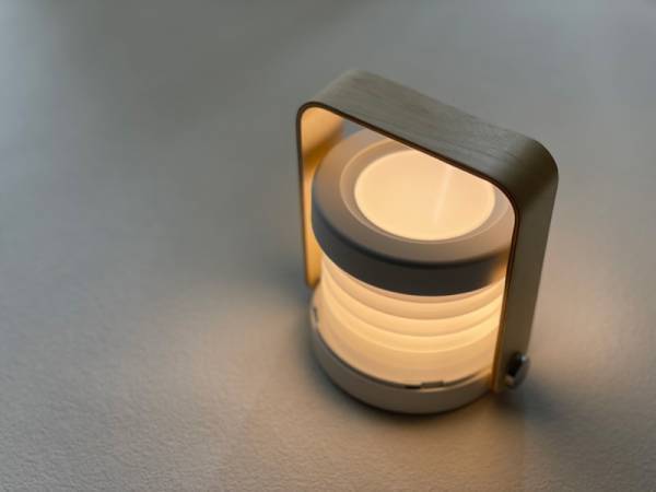 防災にもお役立ちの、持ち運びできるおしゃれなマルチランタン。[PR]