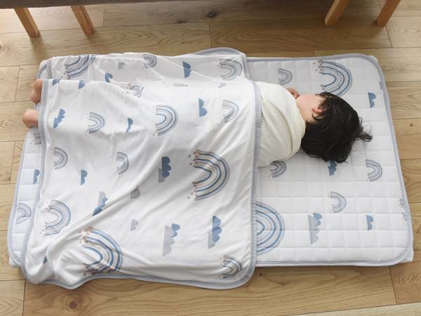 暑い日もぐっすりおやすみ。キッズのための「ひんやり寝具」できました[PR]