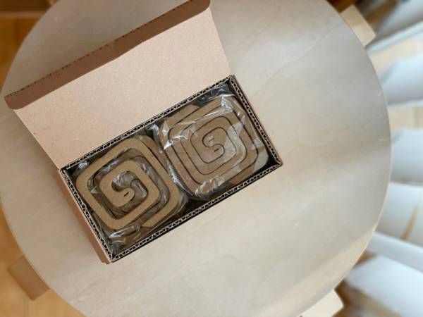 夏の暮らしをおしゃれにする蚊取り線香入れ「bon moment瀬戸焼の蚊やり」。[PR]