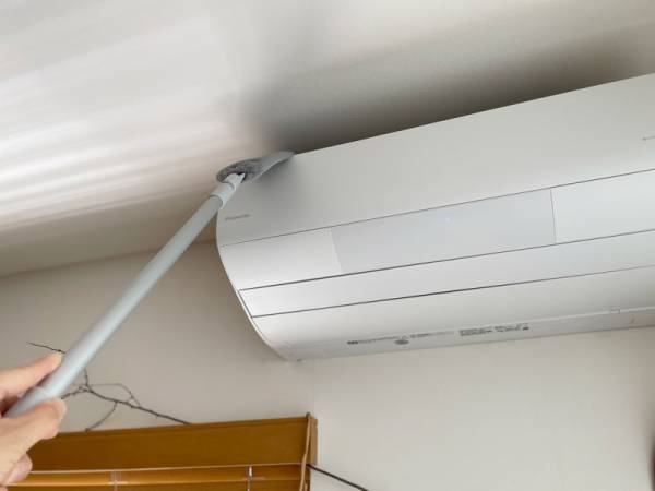 隙間掃除に持っておきたい！「ブレイドモップ／wakiyaku」[PR]