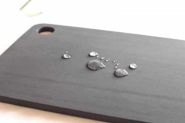 あの名品「ゴムまな板」をわが家の新戦力に！ 吸いつくような刃あたりに感動