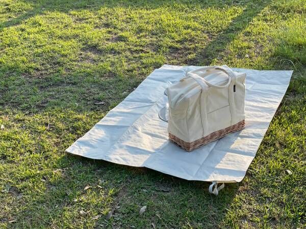 夏休みのお出かけがもっと楽しくなる！かわいい保冷ピクニックバッグで夏休みを準備万端に。[PR]